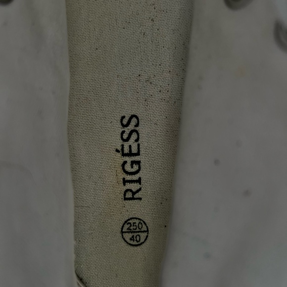 XoXo Rigess - Picture 3 of 8